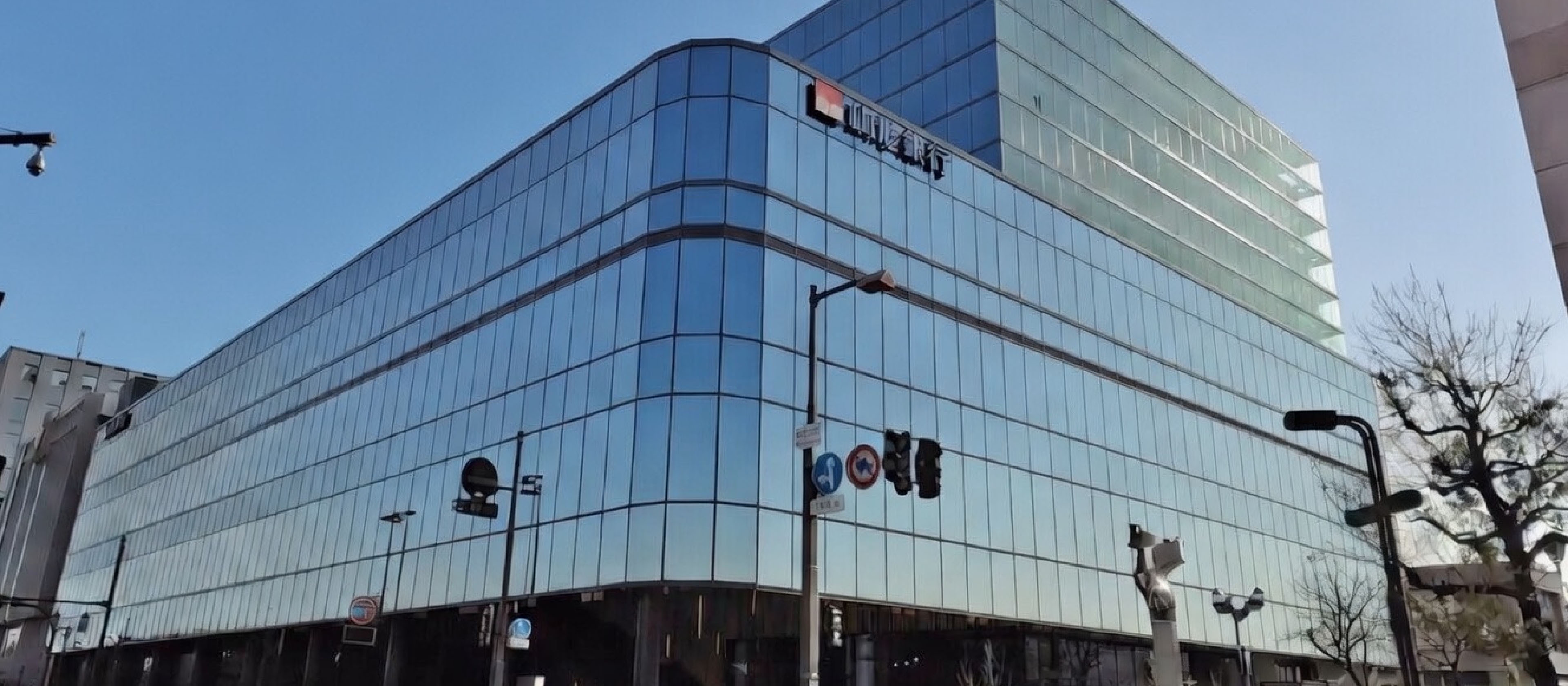 竣工クリーニングのプロフェッショナル集団「びけん」